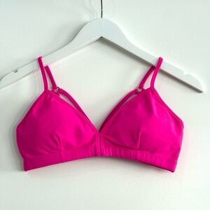 Lavaloka Activewear Bright Pink Sports Bra NWT Small Valentines Day